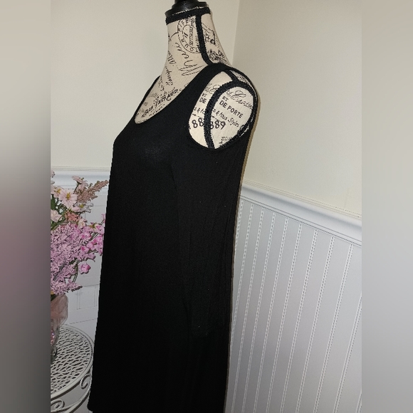 Womens Nine 1 Eight Black Open Shoulder Dress, Size Medium - Picture 3 of 12